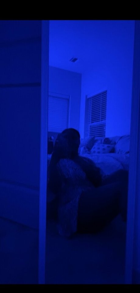 theedommee nackt sexy fotos