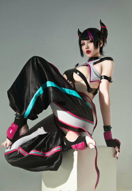 Arisa S perfekte akt bilder