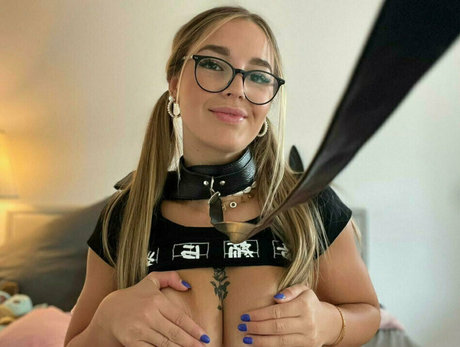 laramarieconrads freie nackt archiv