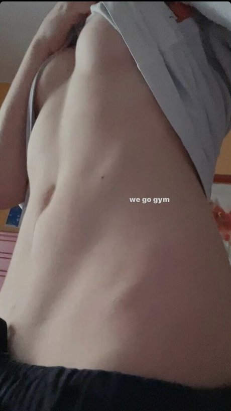 Momosharkk heiße nackt foto