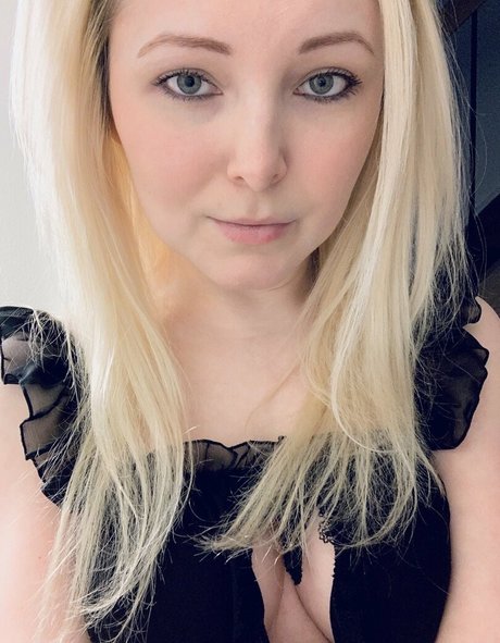 cutieblonde18 porno exklusive galerie