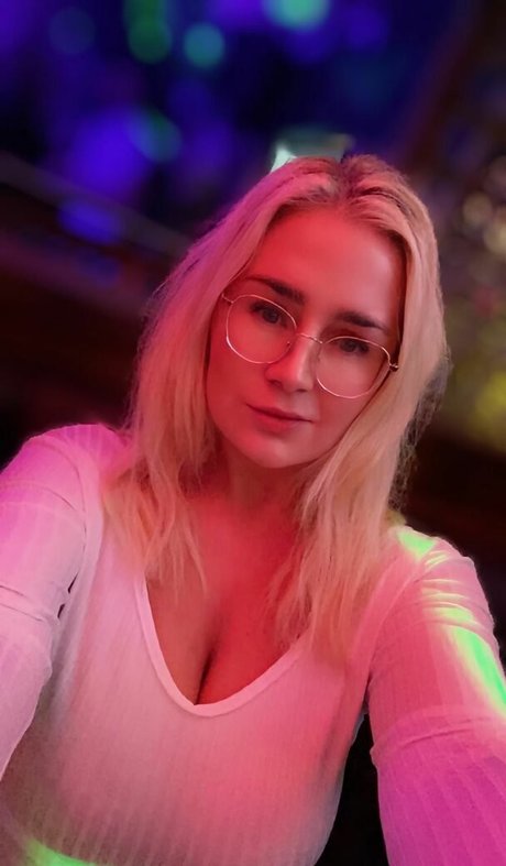 Jessie HH nackte fotos