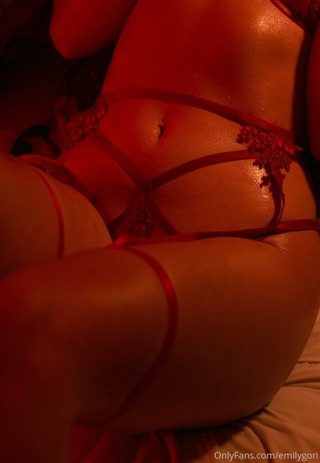 Emily Gori erotische pornographische bilder