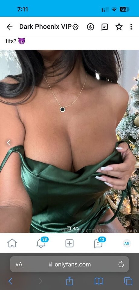 Dark Phoenix nacktheit fotos