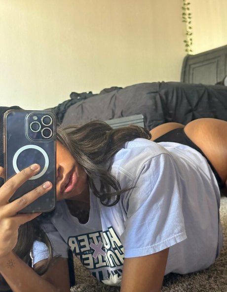 mochaanae nackt bild