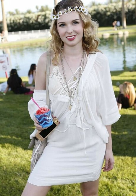 Kirsten Prout nacktheit exklusive bild