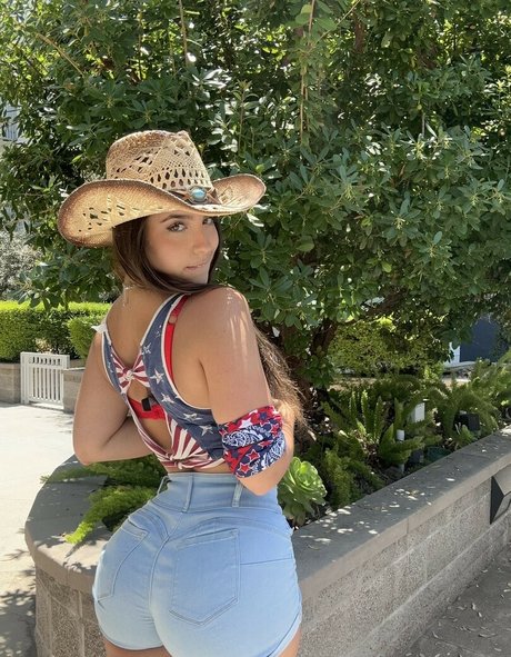 lesbische onlyfans hübsche kunst galerien