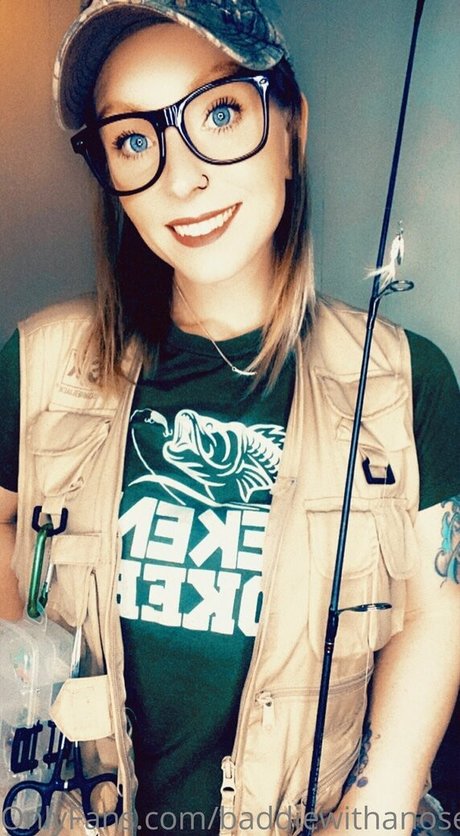 baddiewithanosering hd sexy fotos