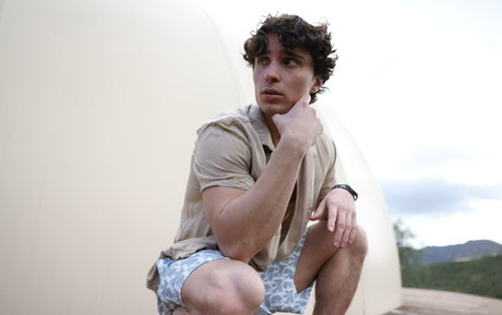 behaarte achseln onlyfans nackt hd archiv