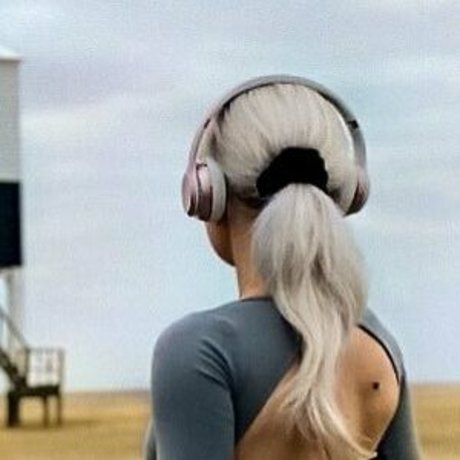 Zara Louisa akt pornostar bild