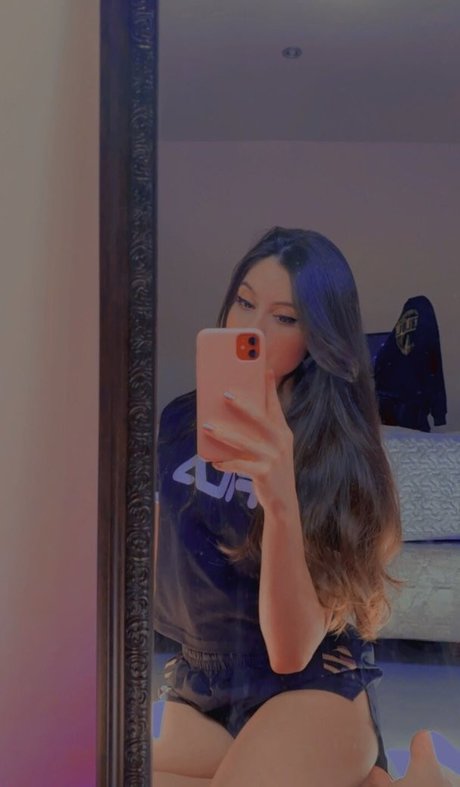 Ingrid Larissa erotische pornografische bild