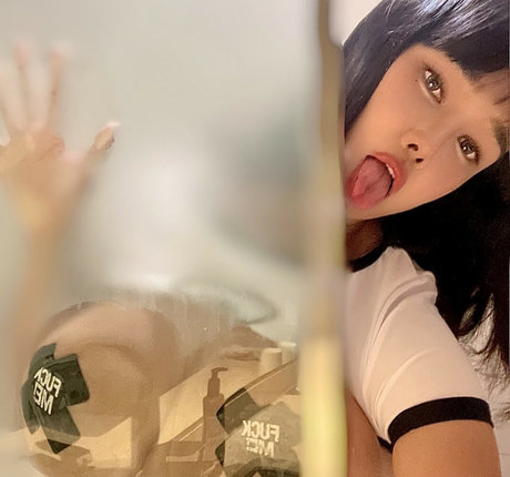 SSusu Kang 0624 perfekte nackten galerie