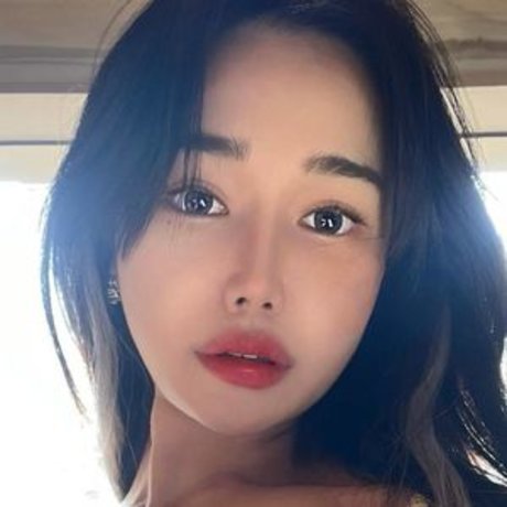 SSusu Kang 0624 exklusive nackte archiv