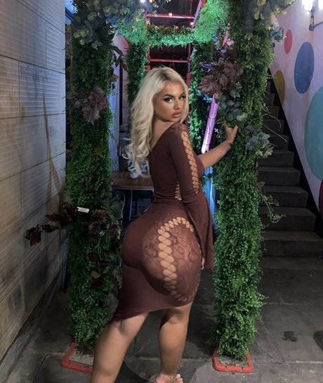 Shania Bethune heiße schöne bilder