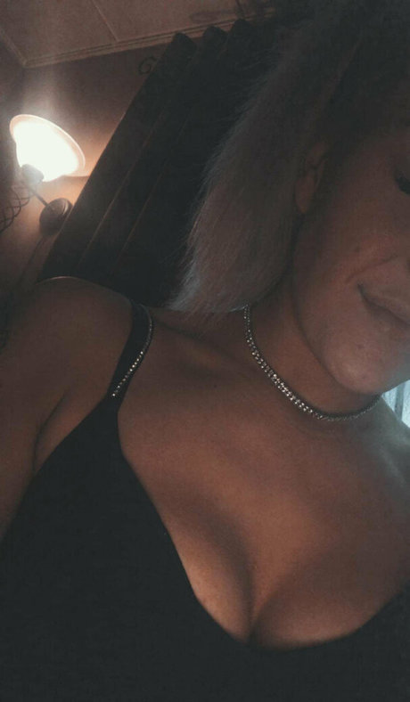 smusa top nackt fotos