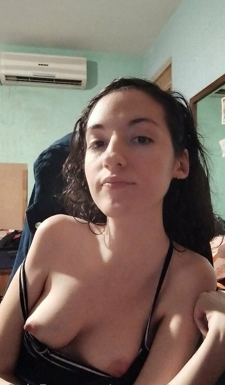 latina-teen-onlyfans hübsche hd bild