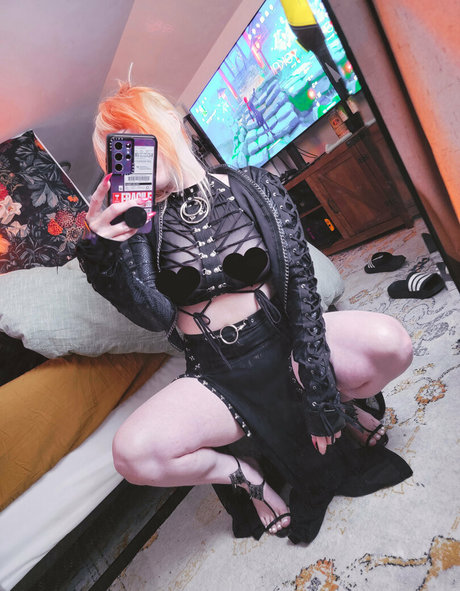 yokaioppai schauspielerin akt foto