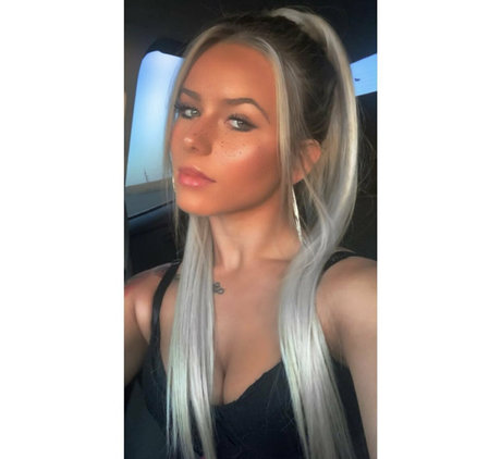 berühmte onlyfans schöne hübsche bild