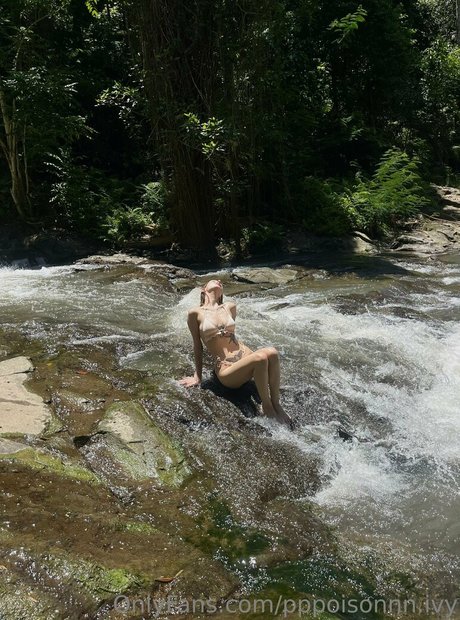 pppoisonnn ivy xxx pornostar galerie