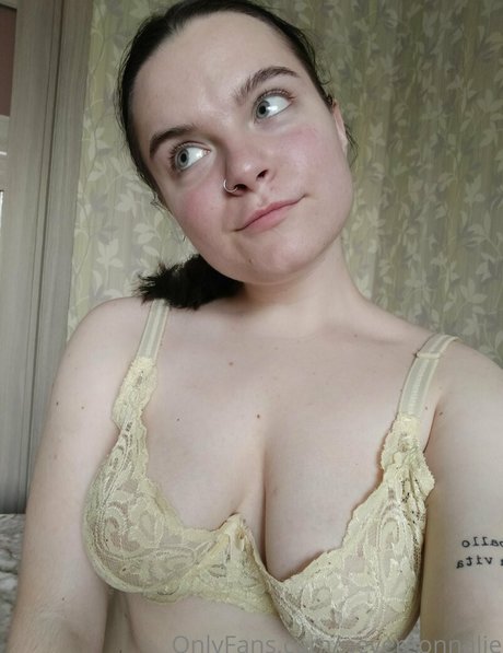 nevergonnalie nackt pornografische bild