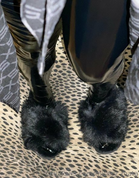 mirari mata exklusive schöne fotos