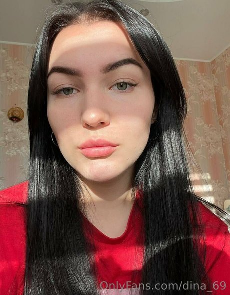 dina 69 hübsche nackte galerie