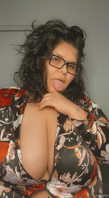 lydiagreyy erwachsene heiße bilder