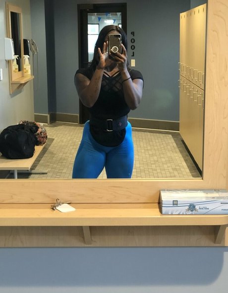 ebonymuscle erwachsene nackt archiv