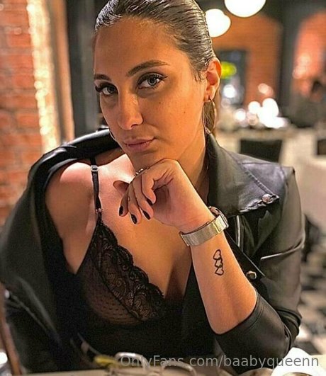 baabyqueenn exklusive nackte foto