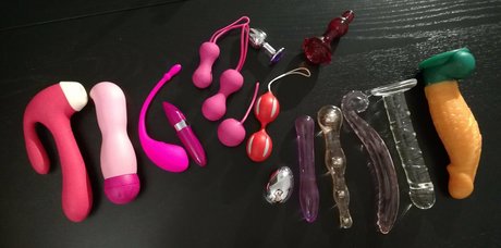 piercedpussysiren xxx heiße bild