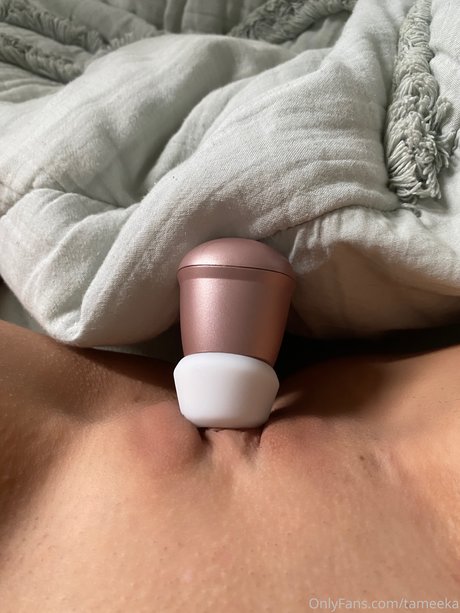 Tameeka nackt sexy bilder