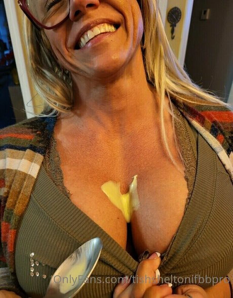 tishsheltonifbbpro pornostar kostenlose fotos