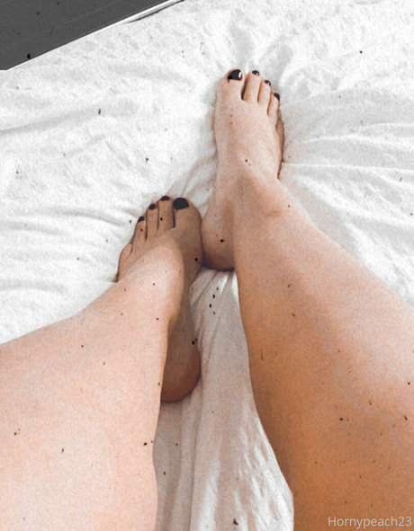 hornypeach23 model perfekte galerien