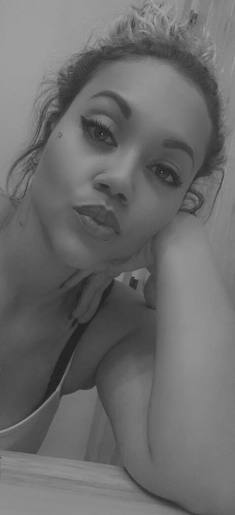 wunderschöne milf onlyfans freie sexy galerie