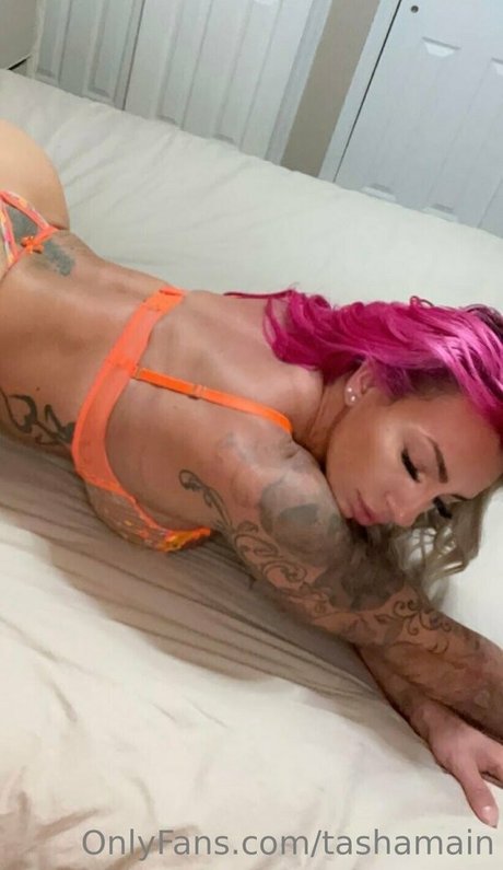 Tashamain nackte bilder