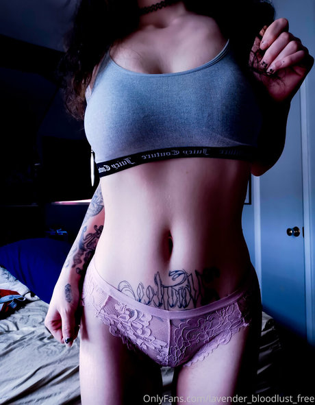 lavender bloodlust free erotische top bild