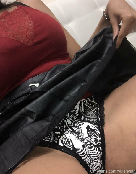 bengalivixen erwachsene exklusive foto