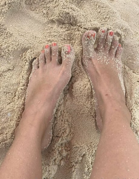 strawbeegirlkairi perfekte nacktheit galerien