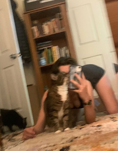 chapstickbxtch exklusive nacktheit bild