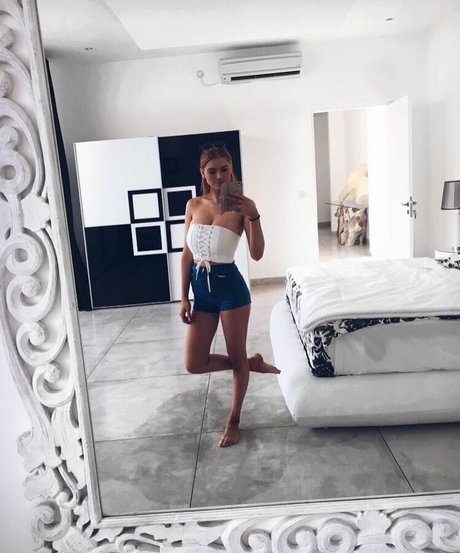 Alyssa Randall top nackte galerie