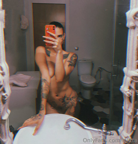 rothaarige gesichtsbehandlung onlyfans sexy foto