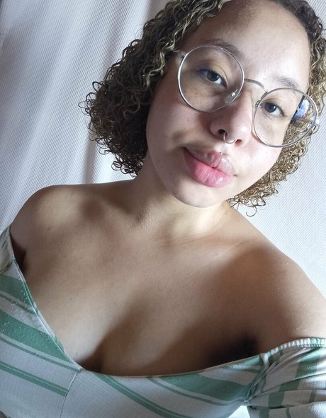 SafiraPhan pornostar erwachsene bilder