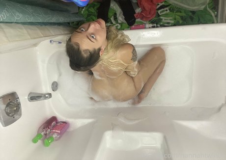 hannahmurders model nackten archiv