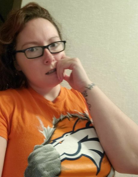 spicyvivianrain nacktheit bild