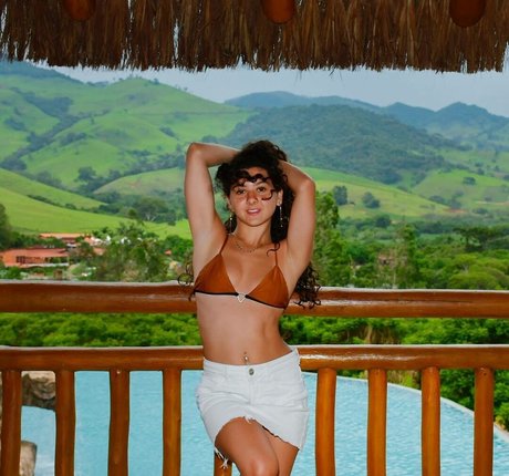 Lorena Tucci hd pornografische bilder