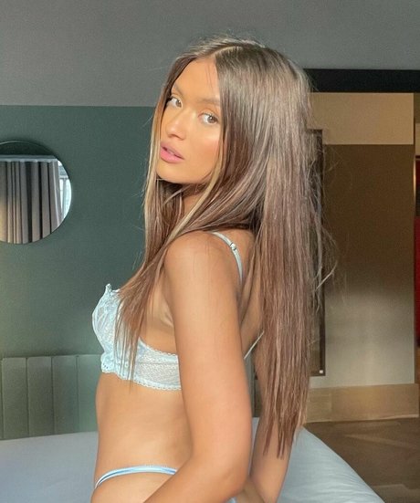 Alina Morozova exklusive schöne galerien