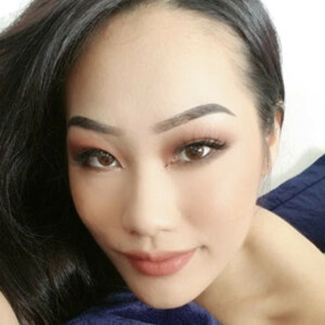 Mai V Yang hd erotische bild