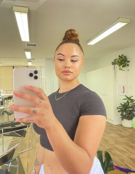 taylaraywhite heiße nacktheit galerien