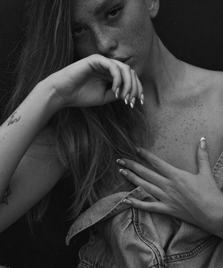 Michal Smolak schöne erotische galerie