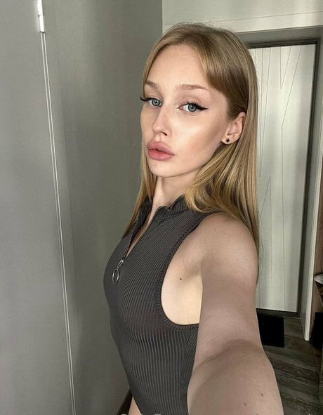 cutie kira kostenlose pornographische foto